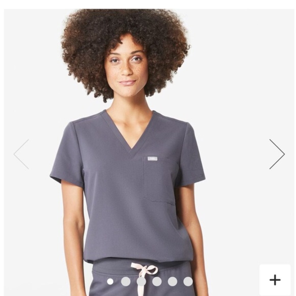 Figs Catarina Scrub Top in Charcoal